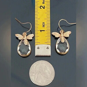 Gold Tone Glass Teardrop Bee Honeybee Bumblebee Drop Earrings NEW